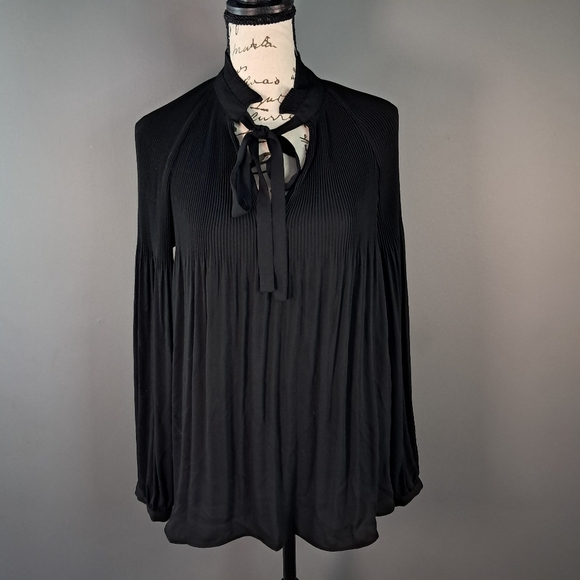 Lauren Ralph Lauren BlackDuong Pleated Georgette Tie Neck Long Sleeve Blouse Sm - Picture 1 of 7